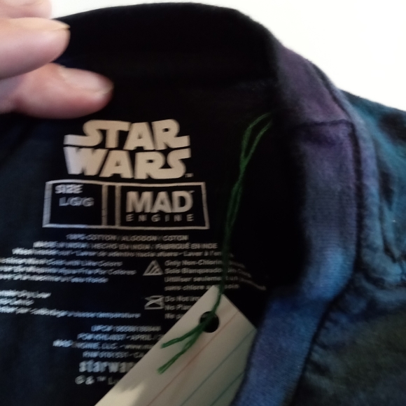 Large dark tye-dye grogu tee-shirt - Picture 3 of 4